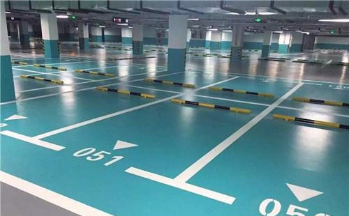 民丰民丰环氧地坪中涂：构筑坚固地面的关键环节
